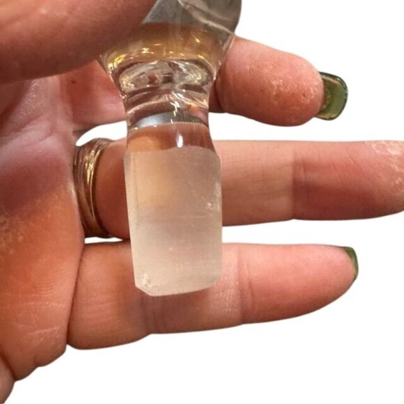 Vintage Clear Glass Oil Or Vinegar Cruet With Etched Stopper - Picture 8 of 9